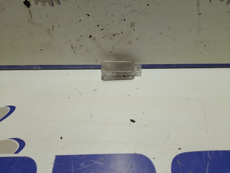 Recambio de luz interior para seat exeo berlina (3r2) 2.0 tdi referencia OEM IAM 4B0947415  