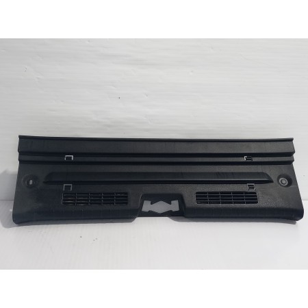 Recambio de molduras traseras para hyundai i20 (bc3) essence mild-hybrid referencia OEM IAM 85771-Q0300  