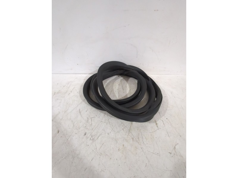Recambio de goma contorno para peugeot rifter 1.5 bluehdi 100 referencia OEM IAM 9836219280  
