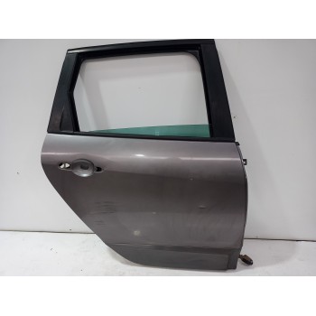 Recambio de puerta trasera derecha para renault scenic iii bose edition referencia OEM IAM 821009283R  