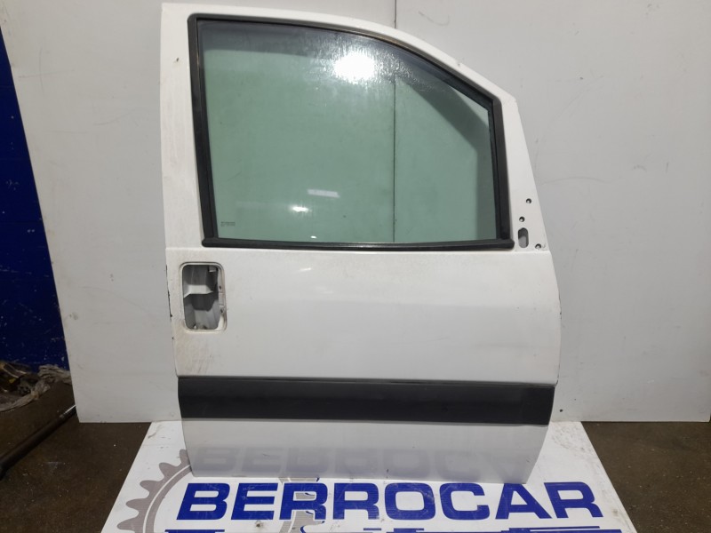 Recambio de puerta delantera derecha para citroën jumpy 1.9 diesel referencia OEM IAM 9004C6  