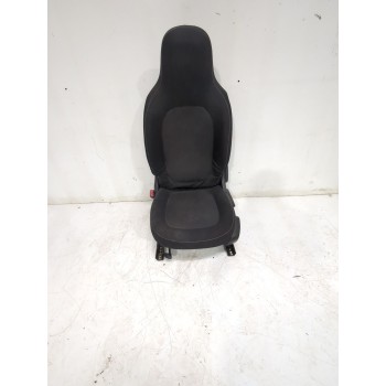 ASIENTO DELANTERO IZQUIERDO 