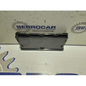 Recambio de compartimento interior para seat exeo berlina (3r2) 2.0 tdi referencia OEM IAM 8H0857058  