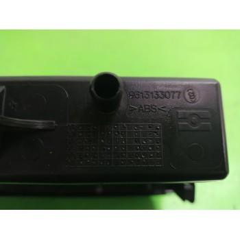 Recambio de guantera para peugeot partner (s1) 2.0 hdi cat referencia OEM IAM 9613133077  