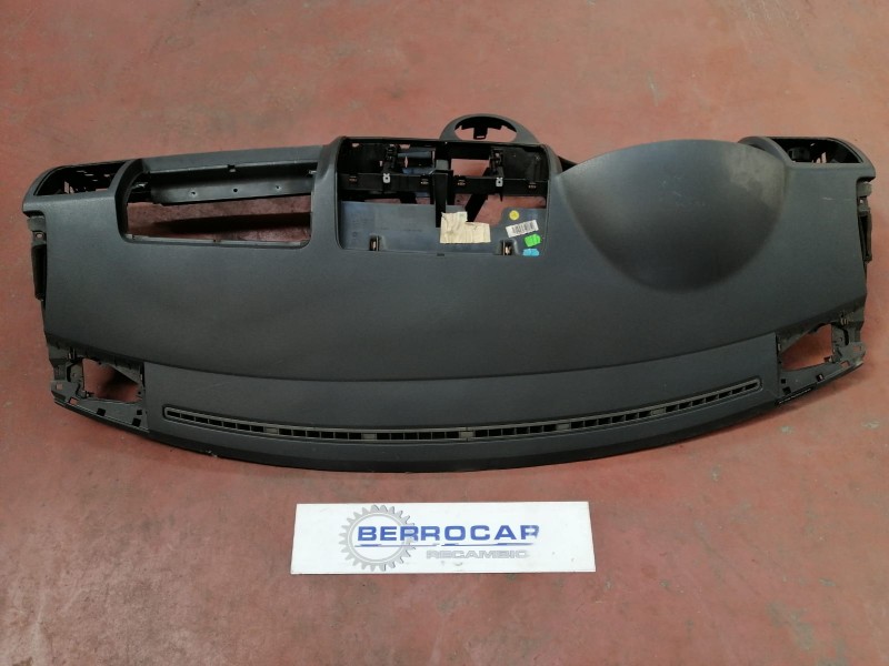 Recambio de salpicadero para volkswagen t5 bus 1.9 tdi cat (axb) referencia OEM IAM 7H1857005  