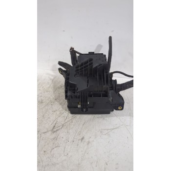 Recambio de caja reles / fusibles para kia cee´d hatchback (ed) 1.6 crdi 90 referencia OEM IAM 919501H040  