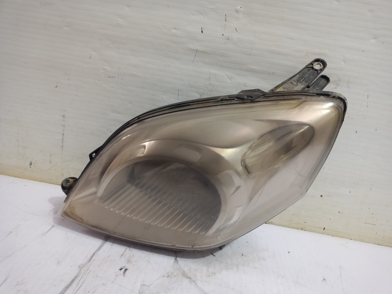 Recambio de faro izquierdo para peugeot bipper tepee basis referencia OEM IAM 6205AZ  