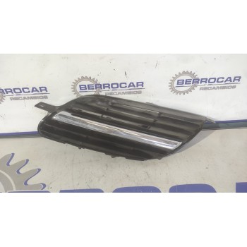 Recambio de rejilla delantera para nissan almera tino (v10m) referencia OEM IAM 62320BU00  