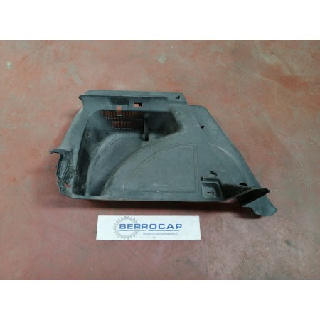 Recambio de moldura lateral para skoda spaceback (5h) 1.6 tdi referencia OEM IAM 5JJ867427B  
