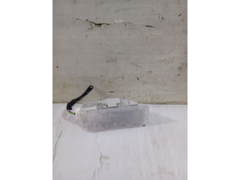 Recambio de luz interior para peugeot rifter 1.5 bluehdi 100 referencia OEM IAM 9681727980  