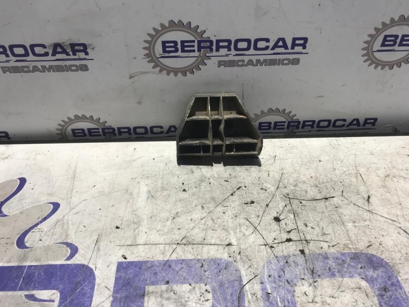 Recambio de soporte para toyota avensis berlina (t25) 1.8 16v cat referencia OEM IAM 52562 0501C  