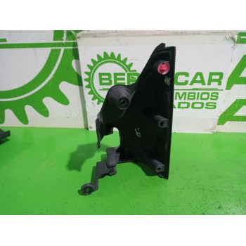 Recambio de moldura para renault kangoo profesional referencia OEM IAM 8200557181  