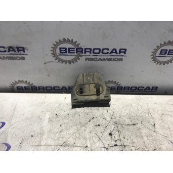 Recambio de soporte para toyota avensis berlina (t25) 1.8 16v cat referencia OEM IAM 52563 05010  