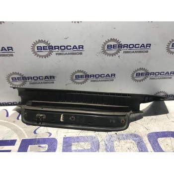 Recambio de moldura lateral para toyota avensis berlina (t25) 1.8 16v cat referencia OEM IAM 6791705040  