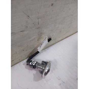 Recambio de piloto lateral izquierdo para peugeot rifter 1.5 bluehdi 100 referencia OEM IAM 0104706  