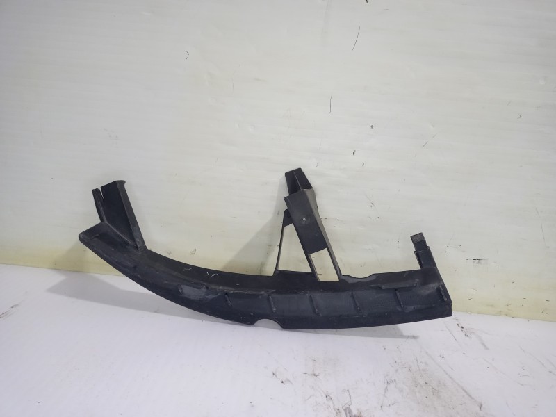 Recambio de soporte faro derecho para renault scenic ii authentique referencia OEM IAM 8200183758  
