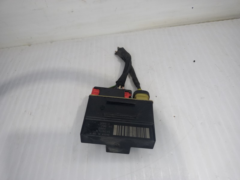 Recambio de caja precalentamiento para peugeot 3008 style referencia OEM IAM 9662570880  