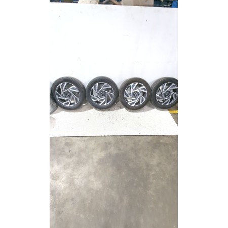 Recambio de juego llantas para hyundai i20 iii (bc3, bi3) 1.0 t-gdi referencia OEM IAM 5291000230  