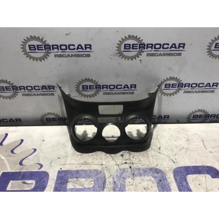 Recambio de moldura interior para peugeot 208 1.6 blue-hdi fap referencia OEM IAM 96728464ZD  