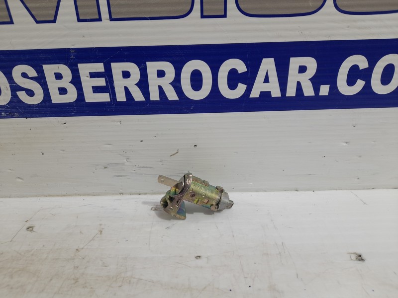 Recambio de bombin puerta delantera derecha para renault master kasten referencia OEM IAM 7701209836  