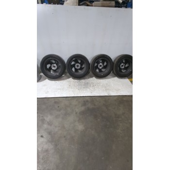 Recambio de juego llantas para hyundai i20 iii (bc3, bi3) 1.0 t-gdi referencia OEM IAM 5291000230  