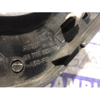 Recambio de moldura para peugeot 208 1.6 blue-hdi fap referencia OEM IAM 9676395077  