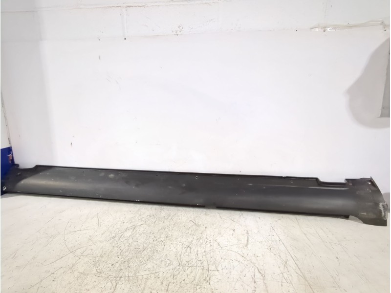 Recambio de faldon lateral para hyundai tucson (jm) 2.0 crdi referencia OEM IAM 877522E000  