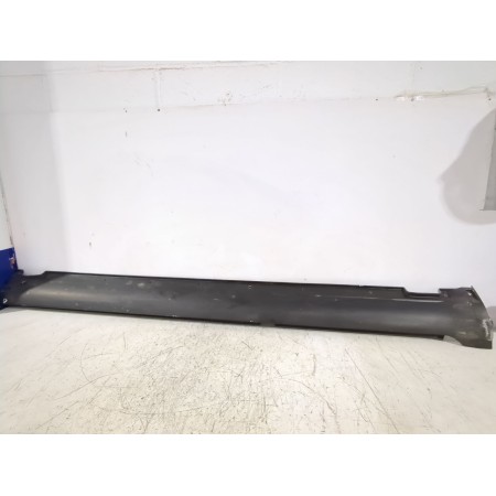 Recambio de faldon lateral para hyundai tucson (jm) 2.0 crdi referencia OEM IAM 877522E000  