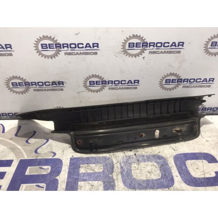 Recambio de moldura interior para toyota avensis berlina (t25) 1.8 16v cat referencia OEM IAM 6791805040  