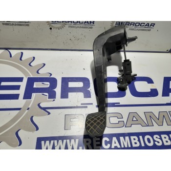 Recambio de pedal embrague para seat exeo berlina (3r2) 2.0 tdi referencia OEM IAM 8E1721316  