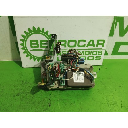 Recambio de caja reles / fusibles para honda civic berlina .5 (ma/mb) 1.5 referencia OEM IAM 38600-ST3-G010  