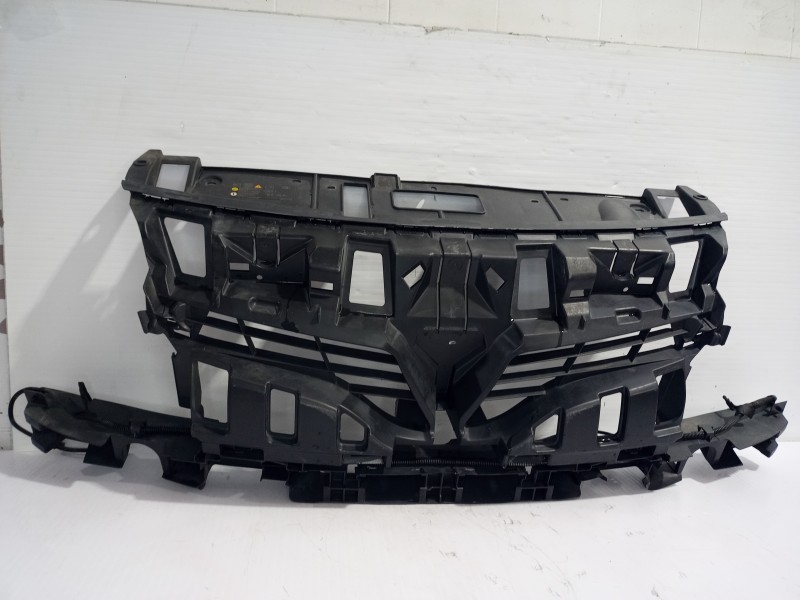 Recambio de rejilla paragolpes delantero para renault scenic iii bose edition referencia OEM IAM 620363078R  