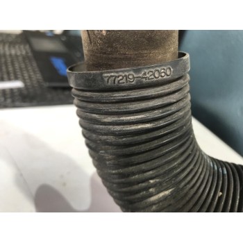 Recambio de tubo llenado combustible para toyota rav 4 2.2 d-4d cat referencia OEM IAM 7721942060  