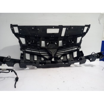 Recambio de rejilla paragolpes delantero para renault scenic iii bose edition referencia OEM IAM 620363078R  