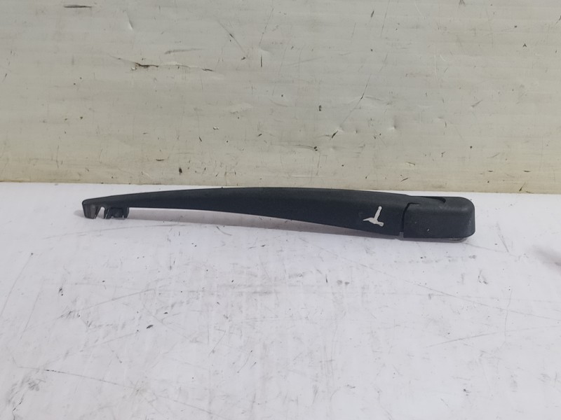 Recambio de brazo limpia trasero para peugeot 207 confort referencia OEM IAM 6429AR  