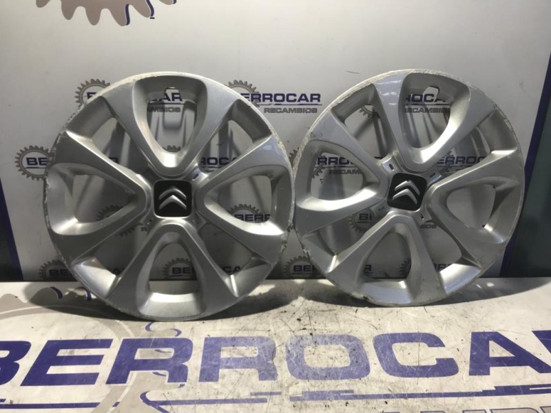 Recambio de tapacubos para citroën c3 referencia OEM IAM 9813869477  