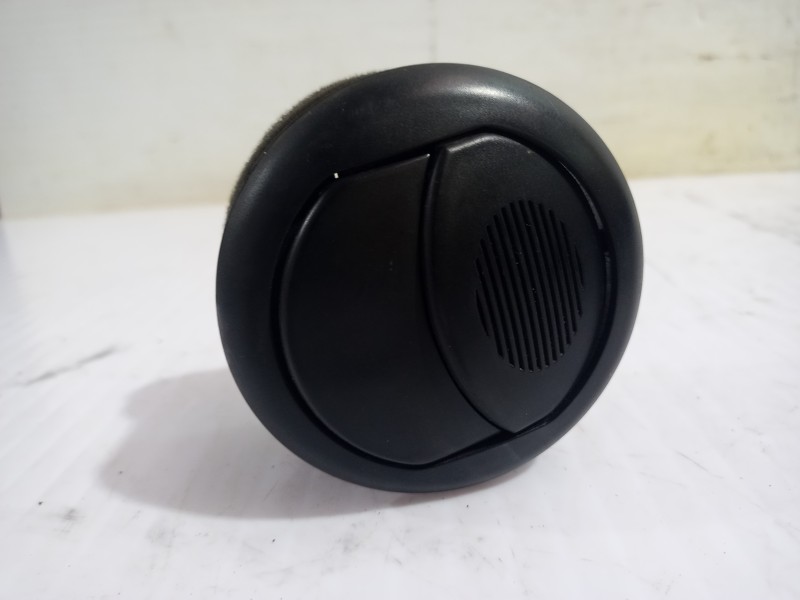 Recambio de rejilla aireadora para peugeot bipper tepee basis referencia OEM IAM 07354610760  