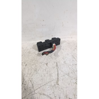 Recambio de mando elevalunas delantero izquierdo para hyundai tucson (jm) 2.0 crdi referencia OEM IAM 93570-2E000  