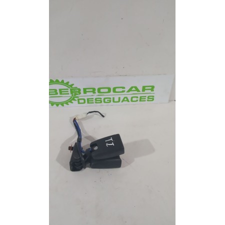 Recambio de enganche cinturon trasero izquierdo para hyundai i30 (fd) 1.6 crdi referencia OEM IAM 898302R000WK  