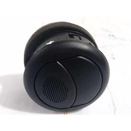 Recambio de rejilla aireadora para peugeot bipper tepee basis referencia OEM IAM 07354610760  