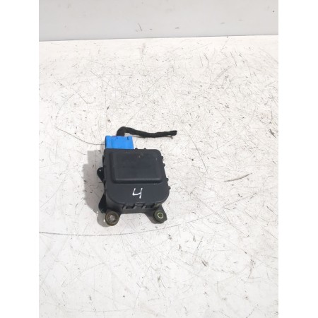 Recambio de motor apertura trampilla para volkswagen passat b5.5 (3b3) 1.9 tdi referencia OEM IAM 8D1820511B  