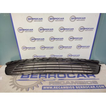 Recambio de rejilla delantera para renault trafic combi referencia OEM IAM 622543504R  