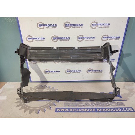 Recambio de panel frontal para renault trafic combi referencia OEM IAM 93866585  