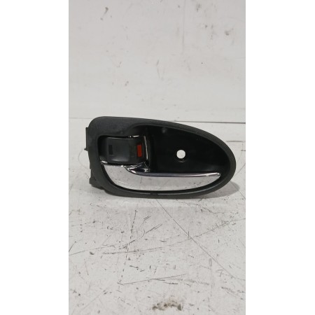 Recambio de maneta interior delantera izquierda para toyota yaris (_p9_) 1.33 vvt-i (nsp90_) referencia OEM IAM 692060D100  