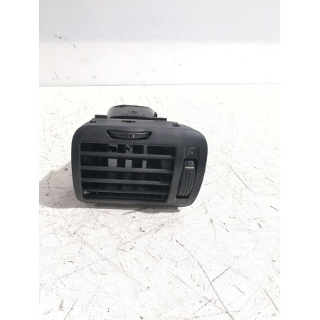 Recambio de rejilla aireadora para volkswagen passat b5.5 (3b3) 1.9 tdi referencia OEM IAM 3B0819704D  