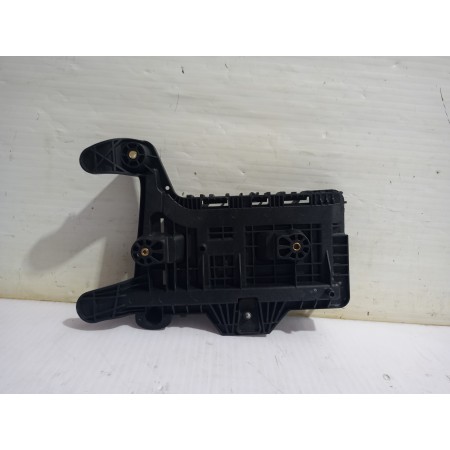 Recambio de soporte bateria para skoda yeti active referencia OEM IAM 1K0915333  