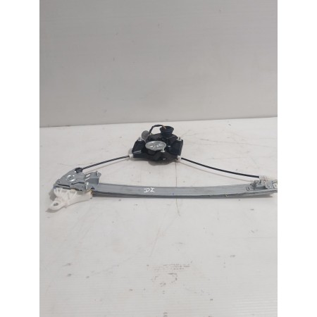 Recambio de elevalunas delantero izquierdo para toyota yaris (_p21_, _pa1_, _ph1_) 1.5 hybrid (mxph11) referencia OEM IAM 69820K