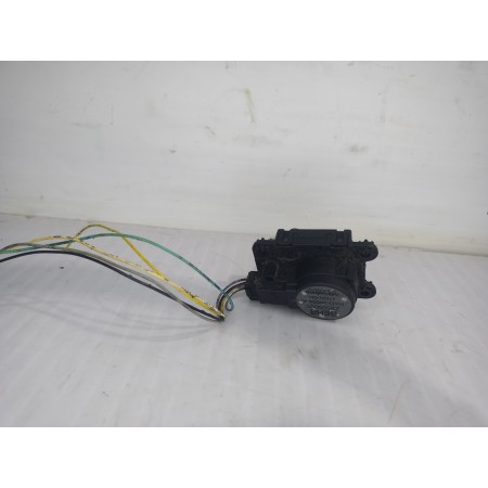 Recambio de motor apertura trampilla para peugeot 3008 style referencia OEM IAM Z5509001  