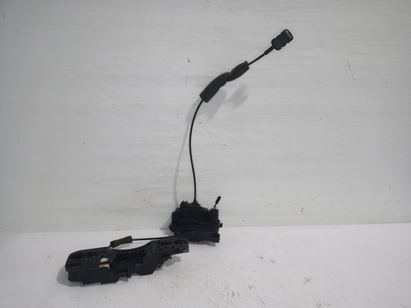 Recambio de cerradura puerta delantera derecha para renault scenic iii bose edition referencia OEM IAM 805020006R  