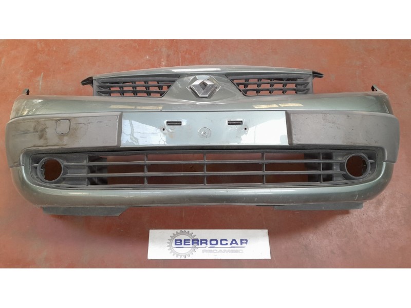 Recambio de paragolpes delantero para renault scenic ii 1.5 dci diesel referencia OEM IAM 8200139528  